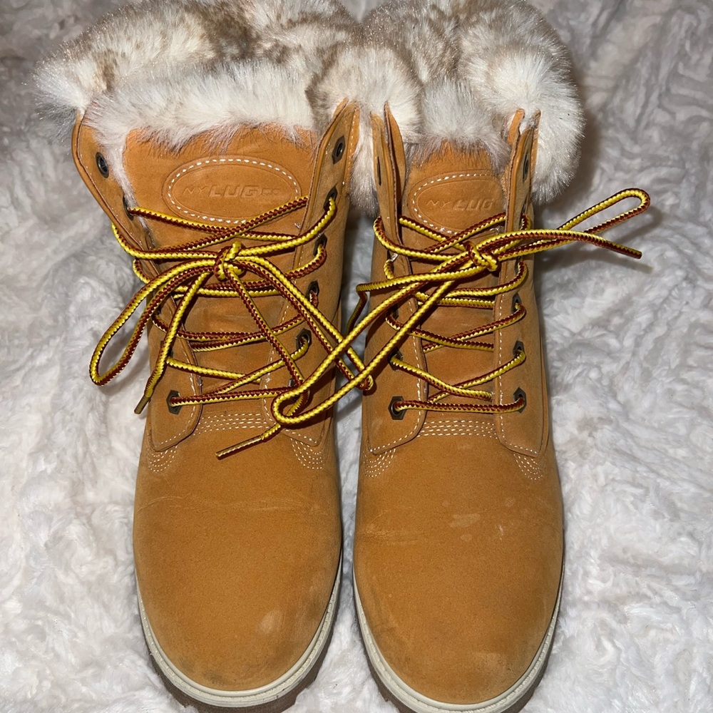 Lugz Women's Brown Winter Boots with Faux Fur